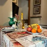 Marias House In The Center With Garden Apartment *