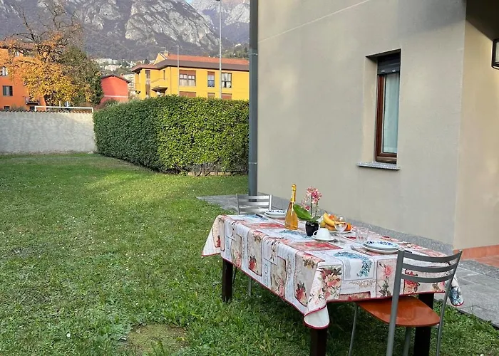 Marias House In The Center With Garden アパート